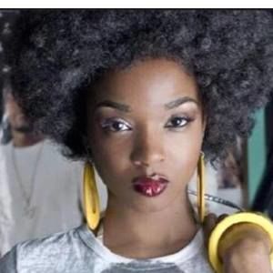 Meet your Posher, Monique